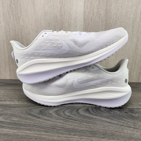 Nike Vomero 17 Size 12 Mens White Platinum Tint Casual Running Shoes - Picture 9 of 11